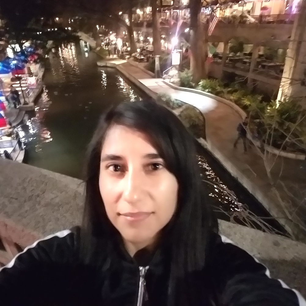 Meet your Posher, Marissa